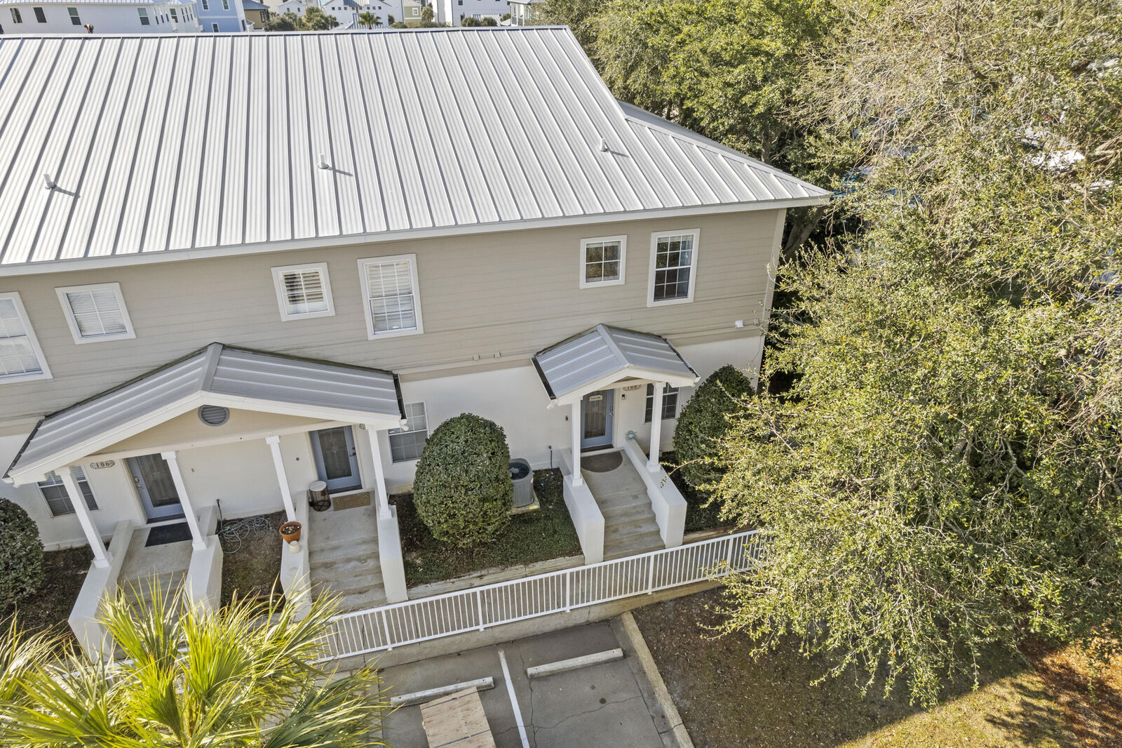 Property Photo:  104 Sandtrap Road Unit 108  FL 32550 