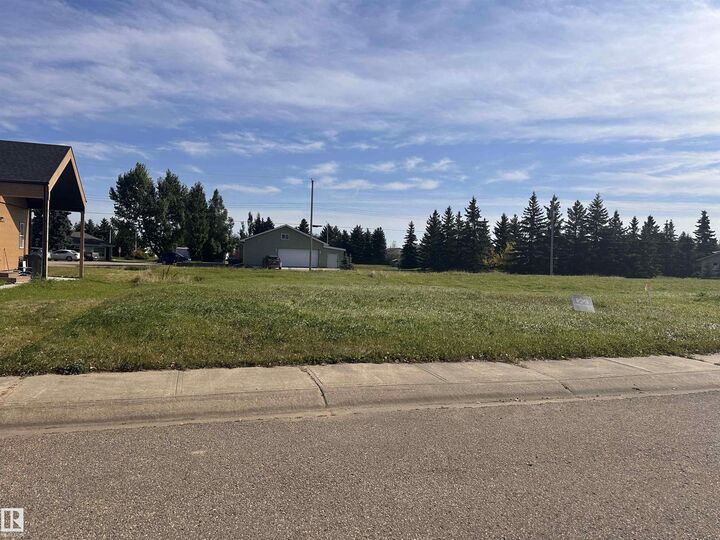 Property Photo:  4739 47 Street  AB T0G 0P0 