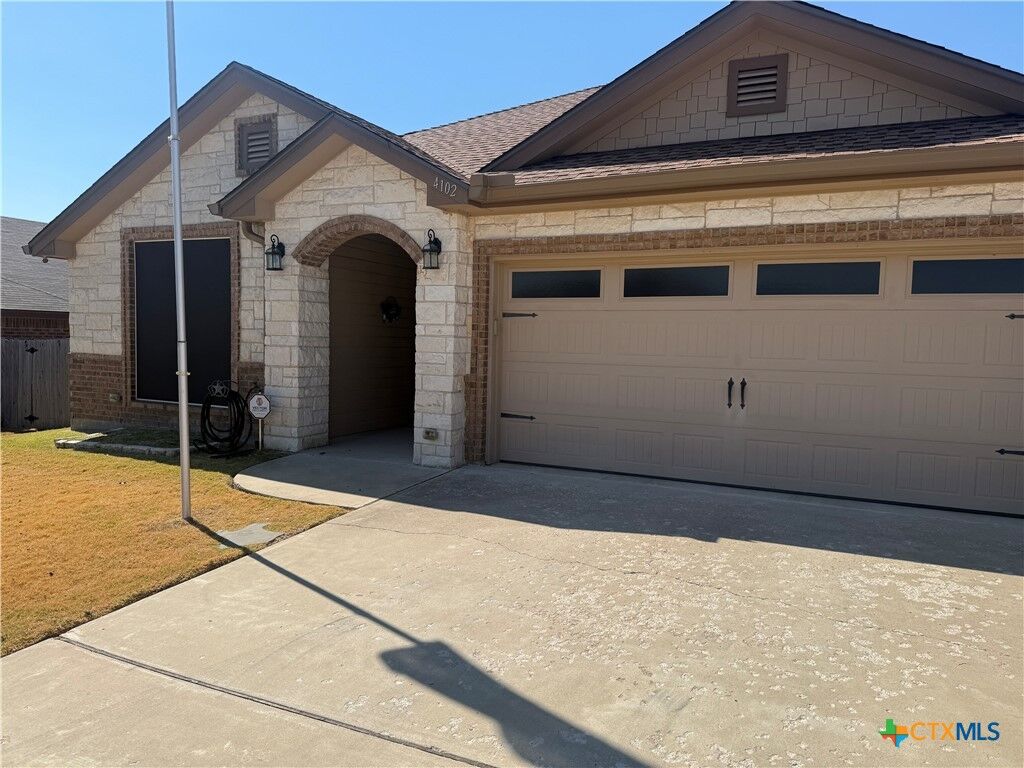 Property Photo:  4102 Molly Dyer Drive  TX 76549 