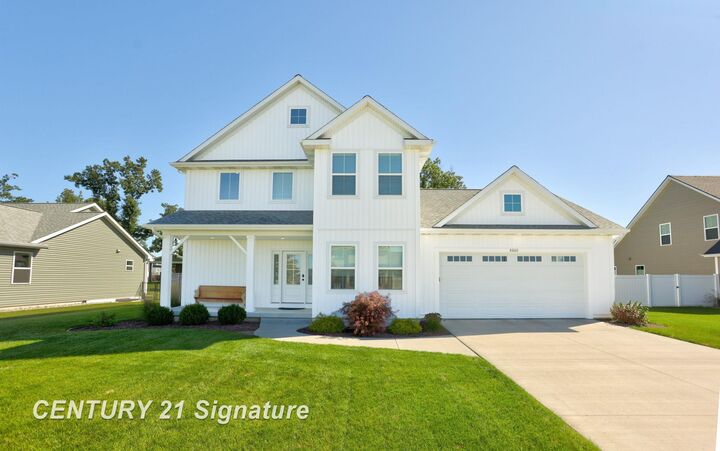 Property Photo:  8660 Foxtail Trail  MI 48623 