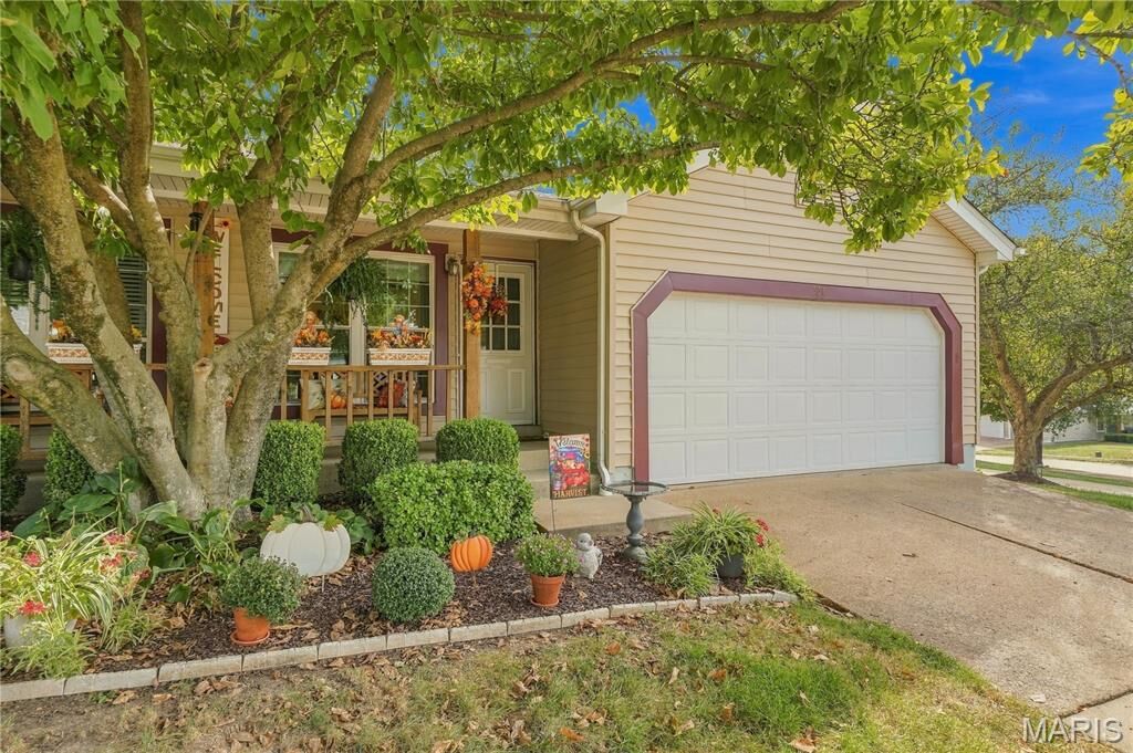 Property Photo: 550 Spring Glen Drive MO 63021