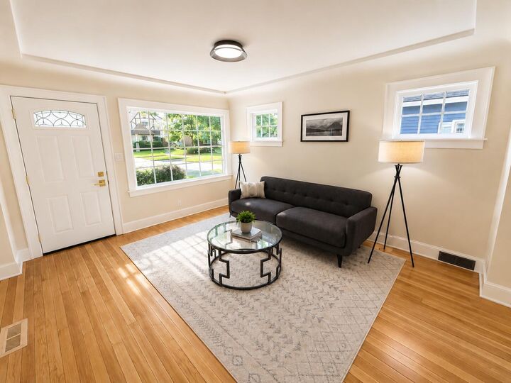 Property Photo: 4937 N Hollywood Ave WI 53217