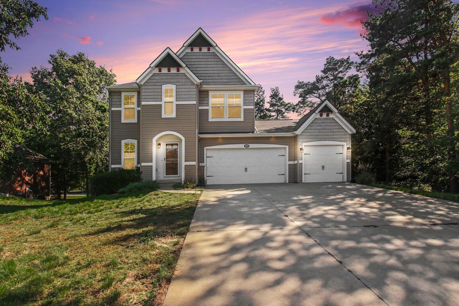 Property Photo: 809 Ashlee Drive MI 49441