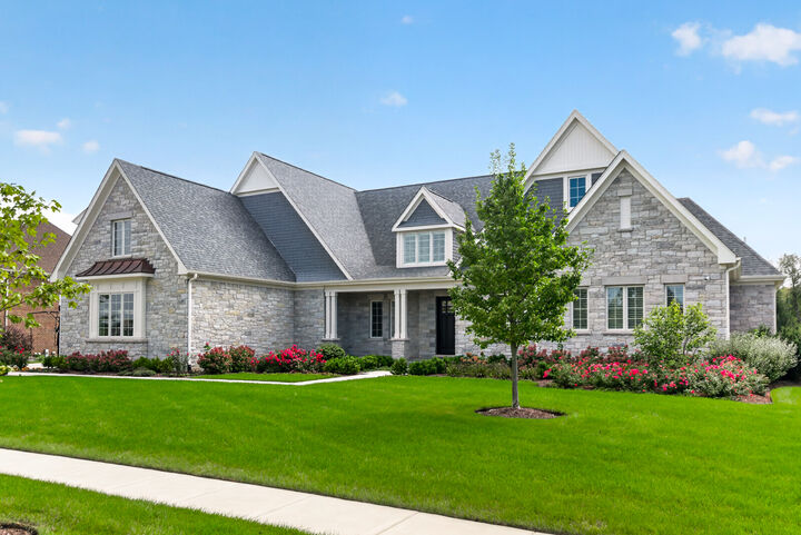 Property Photo:  5N085 Prairie Rose Drive  IL 60175 