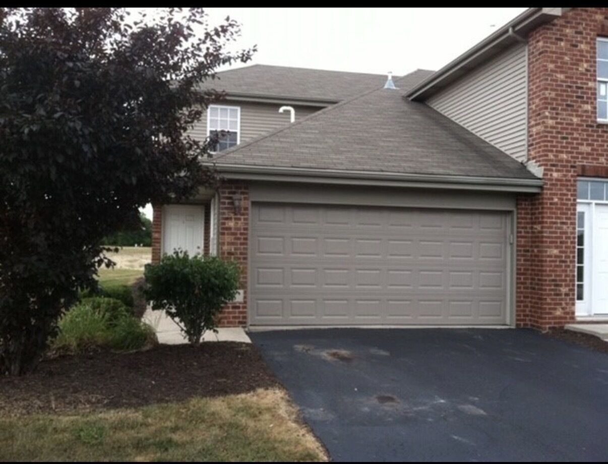 Property Photo:  443 Autumn Drive  IL 60401 