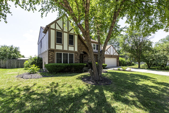 Property Photo:  364 Churchill Lane  IL 60031 