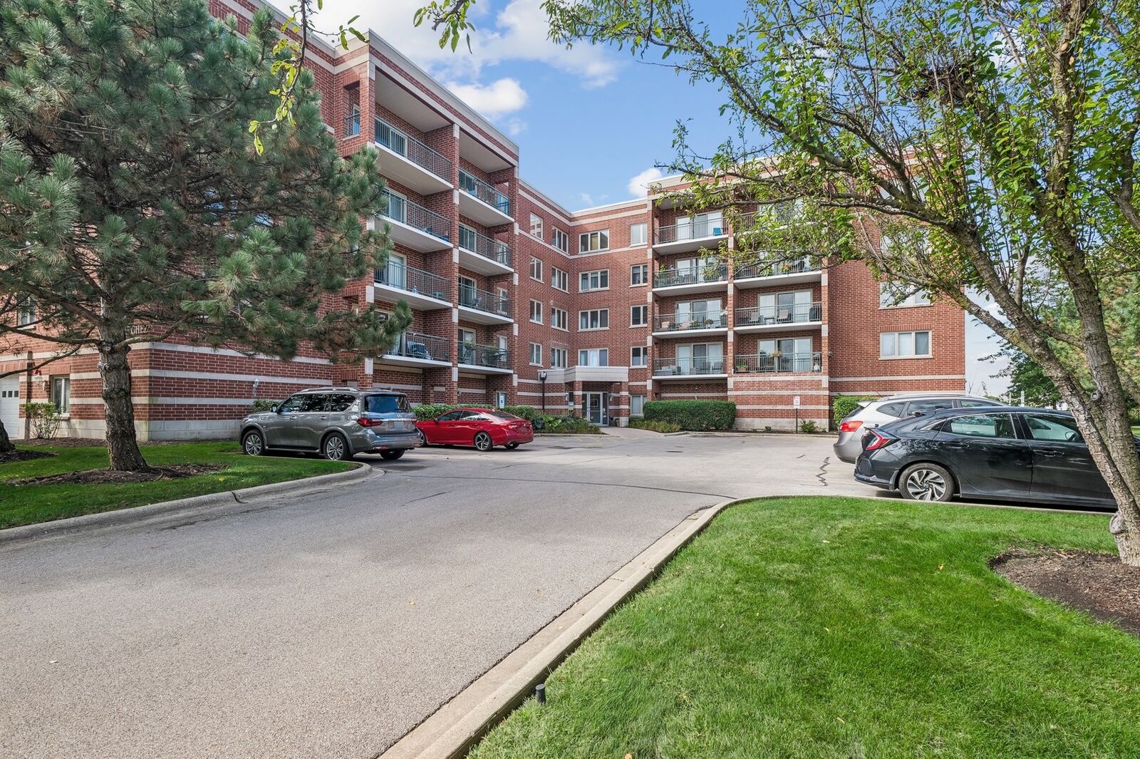 Property Photo:  4160 N Natchez Avenue 307  IL 60634 