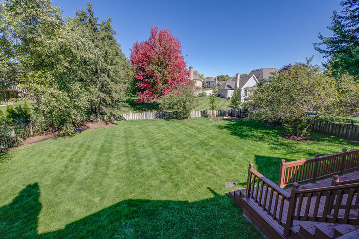 Property Photo:  587 Partridge Drive  IL 60185 