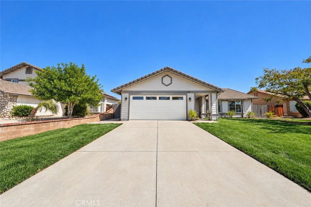 Property Photo:  1291 Comiskey Court  CA 92571 