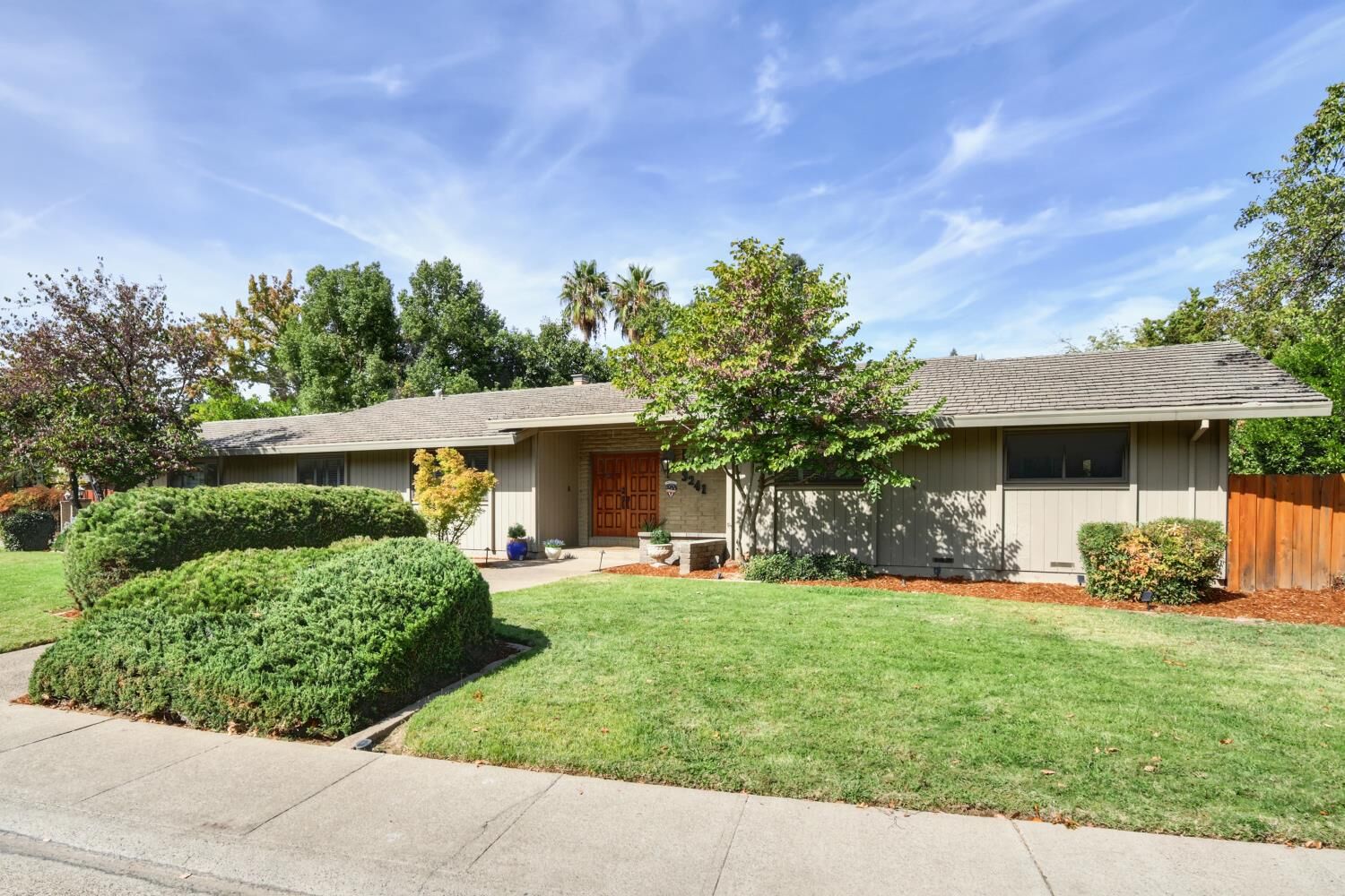 Property Photo: 3241 Clairidge Way CA 95821