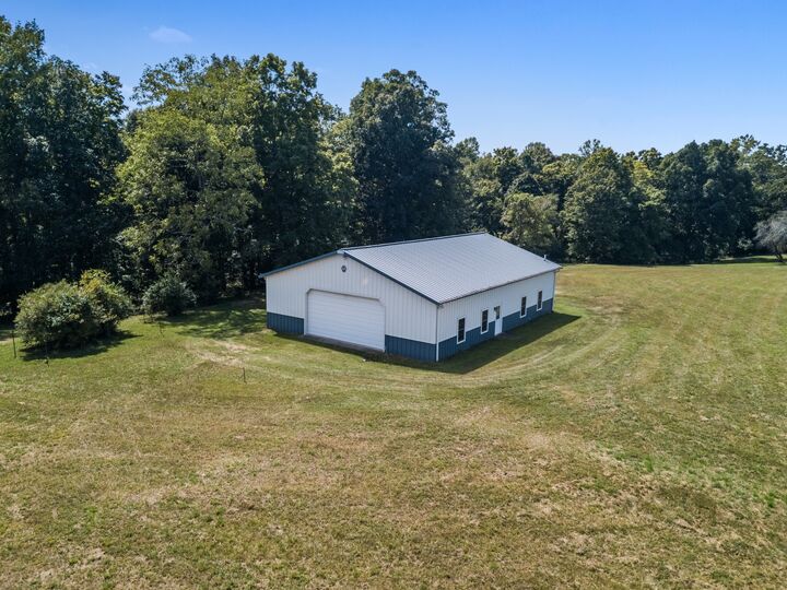 Property Photo: 2 Albert Fentress Rd TN 37073