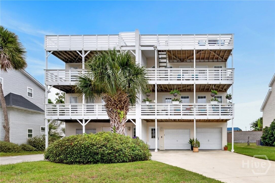 Property Photo:  32 S Captains View  GA 31328 