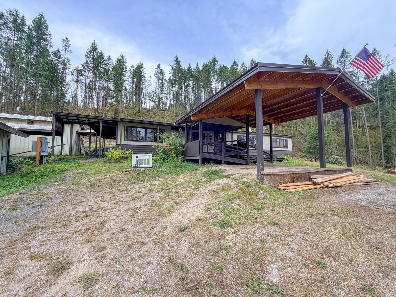 Property Photo:  1783 Dearinger Rd  WA 99101 