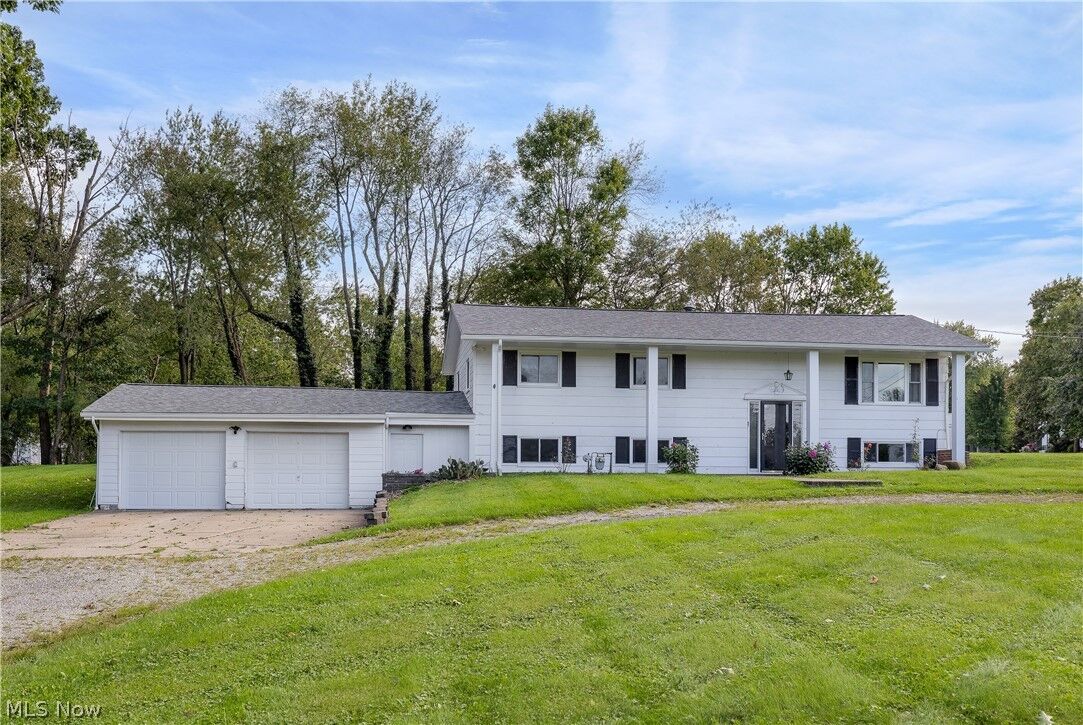 Property Photo: 6410 Westmore Street OH 44641