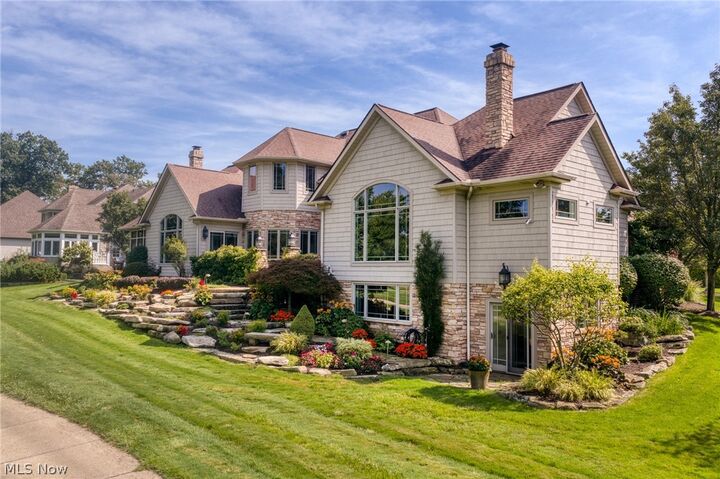 Property Photo: 282 W Edinburgh Drive OH 44143