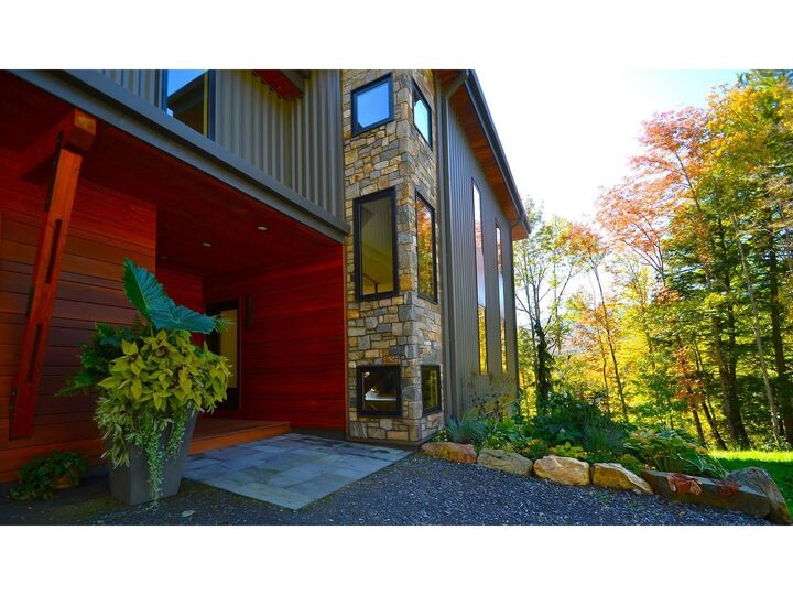 Property Photo:  66 Valley House View  VT 05674 