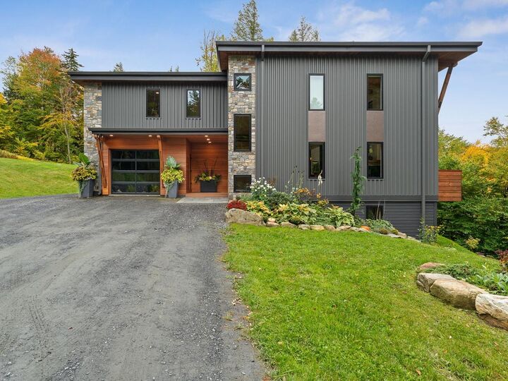 Property Photo: 66 Valley House View VT 05674