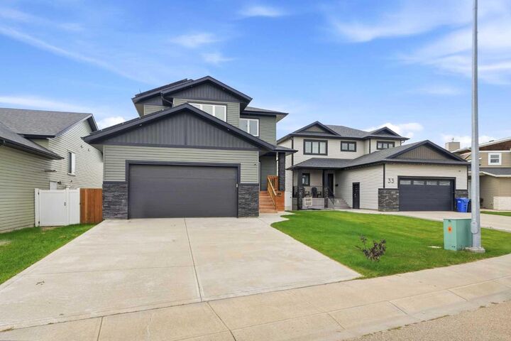 Property Photo: 29 Alderwood Close AB T4M 0L9