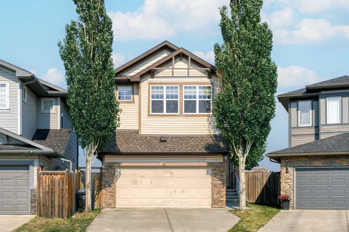Property Photo:  65 Panora Way NW  AB T3K 0R4 