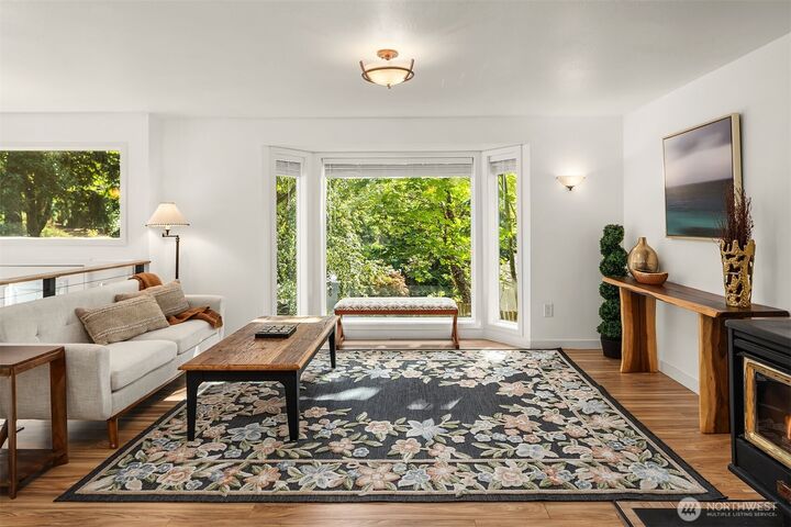 Property Photo: 2623 124th Place NE WA 98005