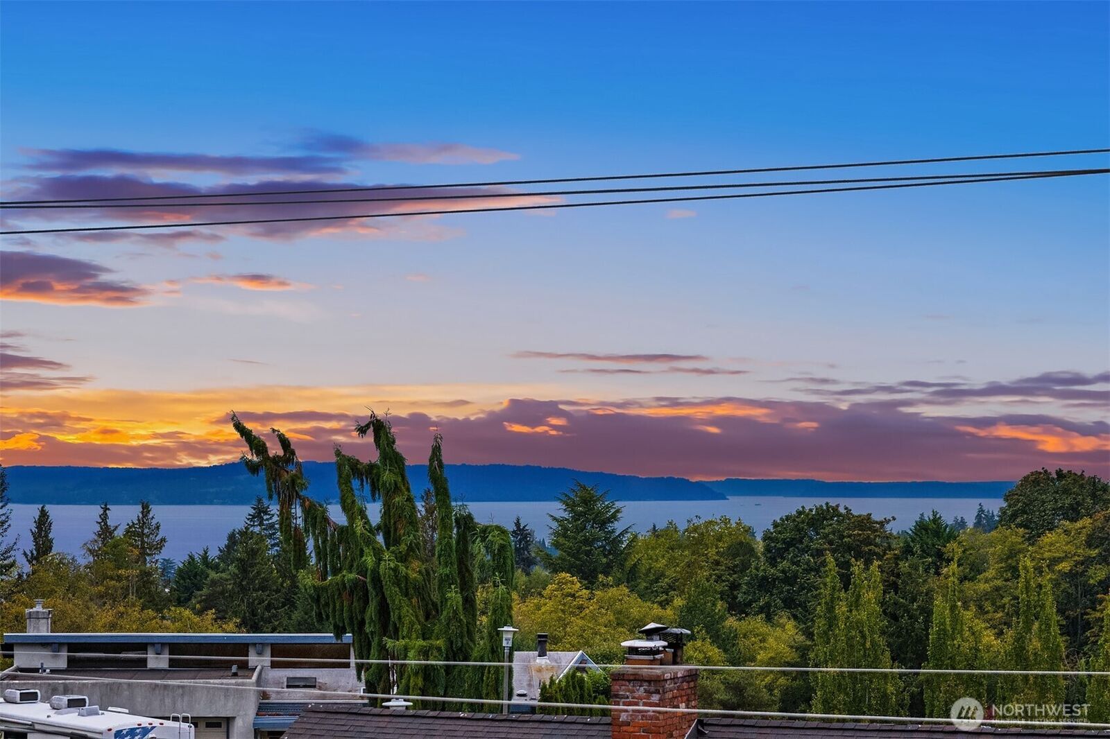 Property Photo:  550  Paradise Lane B201  WA 98020 