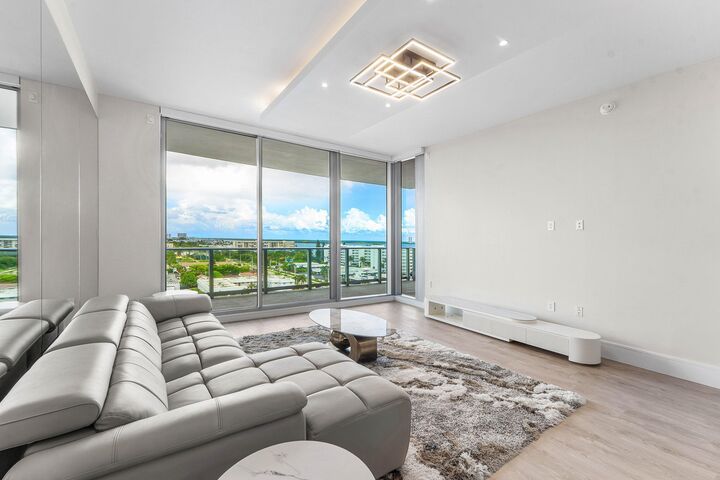 Property Photo:  220 Lake Shore Drive 917  FL 33403 