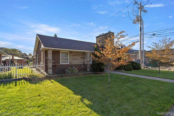 Property Photo:  8017 Rosedale Boulevard  MI 48101 