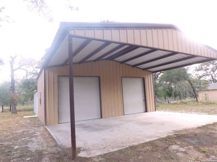 Property Photo:  110 Hunters Glen  TX 78114 