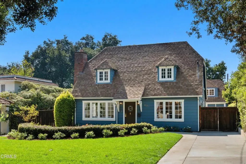 Property Photo:  1203 N Chester Avenue  CA 91104 