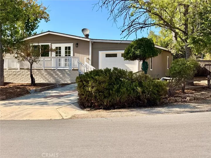 Property Photo: 4621 Blue Lupine CA 93446