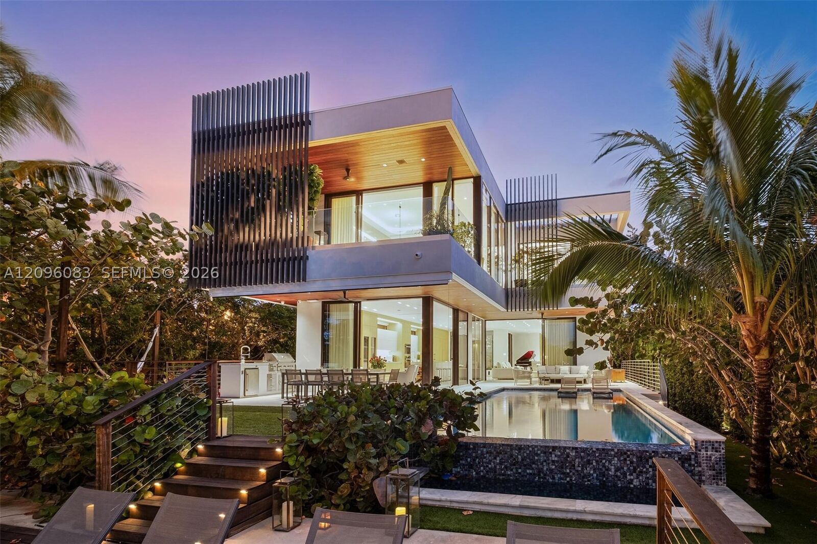 Property Photo: 226 W Rivo Alto Dr FL 33139