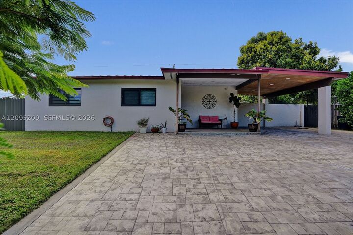 Property Photo:  11540 SW 187th St  FL 33157 