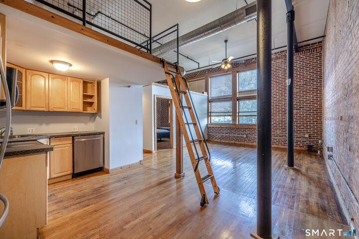 Property Photo:  325 Myrtle Avenue 1102  CT 06604 