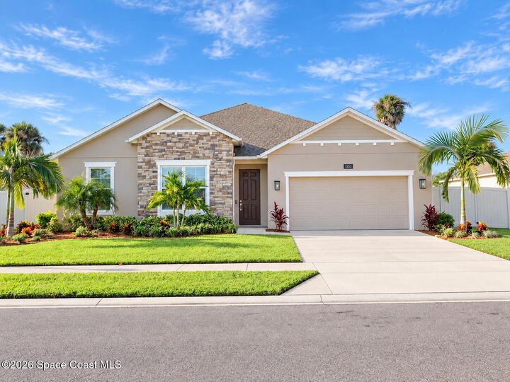 Property Photo:  1132 Killian Drive NE  FL 32905 