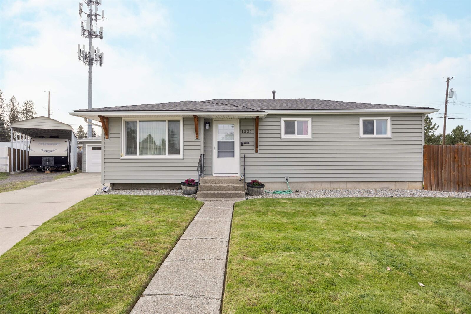 Property Photo:  1227 W Rosewood Ct  WA 99208 