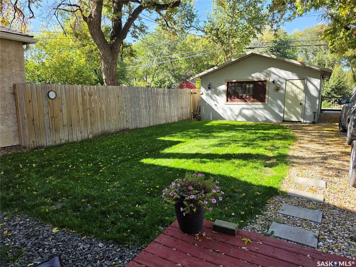 Property Photo: 1346 Rae Street SK S4T 2C3