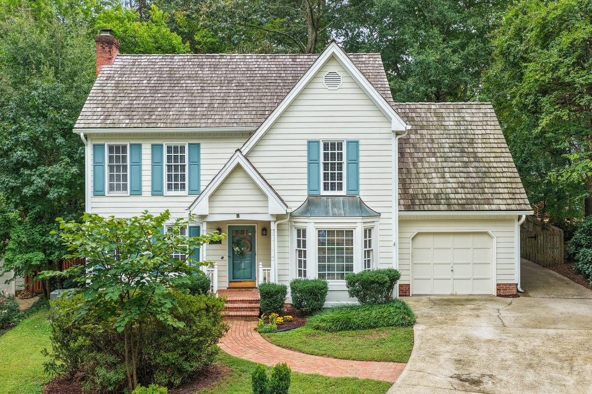 Property Photo:  2221 Brisbayne Circle  NC 27615 