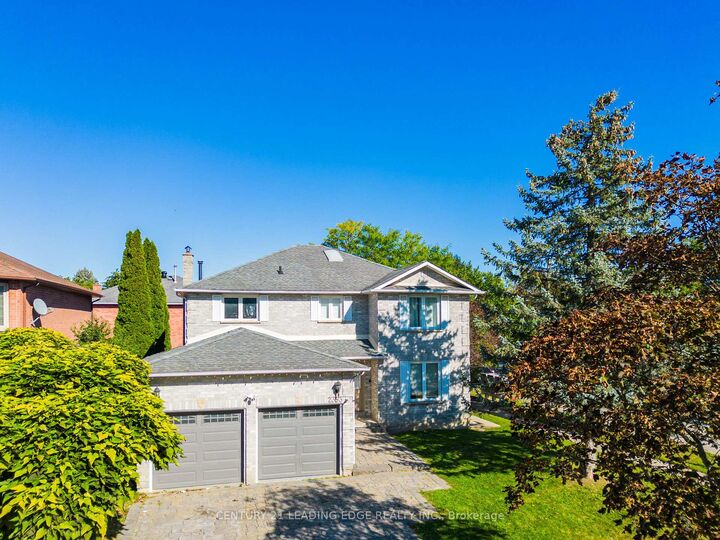 Property Photo: 2353 Wildwood Crescent ON L1X 2N1