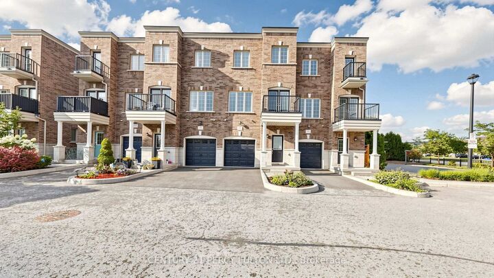 Property Photo:  64 Ferris Square  ON L1E 0J2 