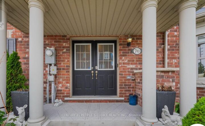 Property Photo:  70 Hogan Manor Drive Upper  ON L7A 4V3 