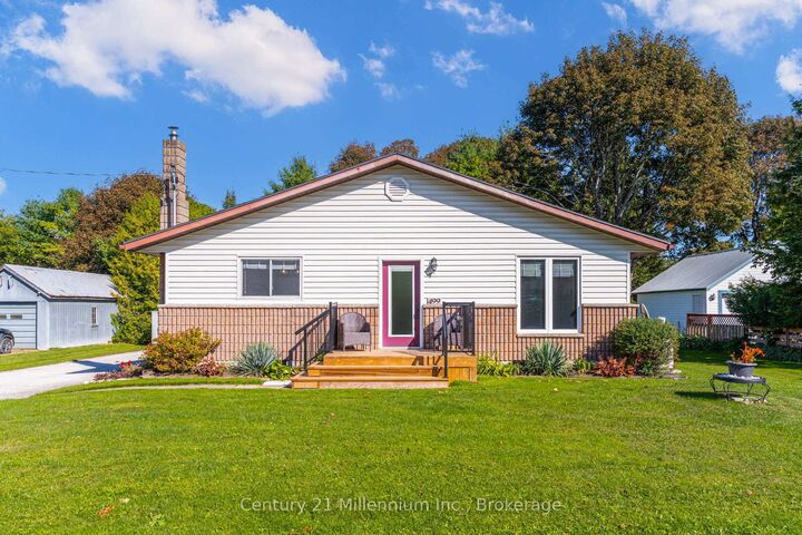 Property Photo:  499 Tyson Street  ON N0H 2T0 
