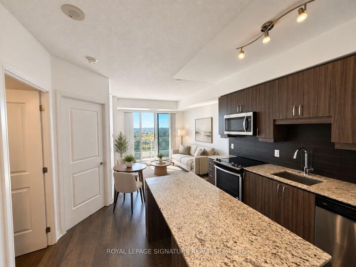Property Photo:  9201 Yonge Street 1610  ON L4C 6Z2 