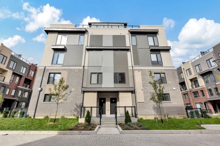 Property Photo: 3562 Colonial Drive 23 ON L5L 0C1