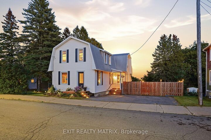 Property Photo:  75 Stanley Avenue  ON K0B 1R0 