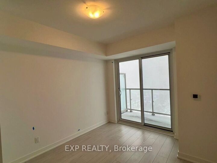 Property Photo:  2031 Kennedy Road 3219  ON M1T 0B8 