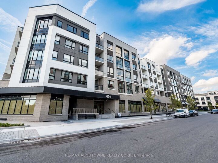 Property Photo:  3250 Carding Mill Trail 308  ON L6M 1L3 