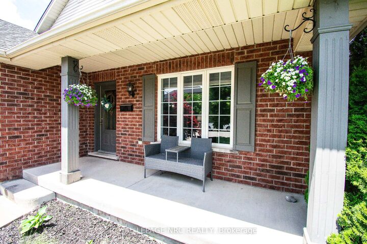 Property Photo:  15 Arlene Street  ON L2S 4C9 