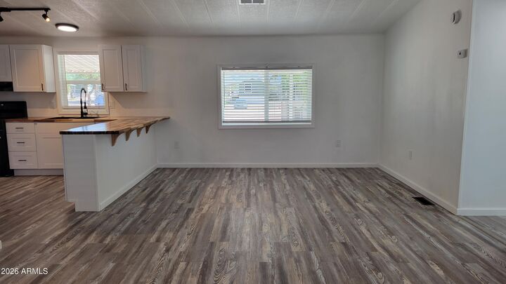 Property Photo:  2292 N Ironwood Drive 113  AZ 85120 