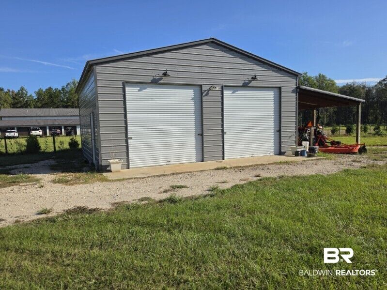 Property Photo: 3168 Old Highway 31 AL 36441