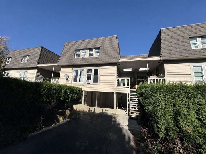 Property Photo:  45720 Victoria Avenue 9  BC V2P 2T5 
